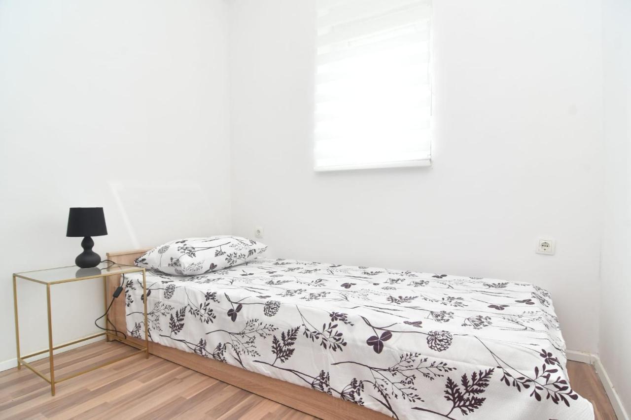 Apartman Gluic ซินย์ ภายนอก รูปภาพ